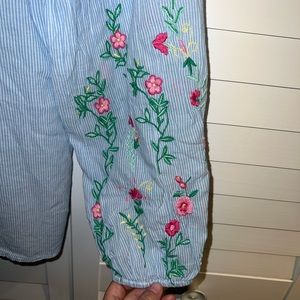 Crown & Ivy Floral Sleeve Blouse